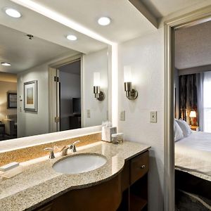 One-Bedroom King Suite Non-Smoking